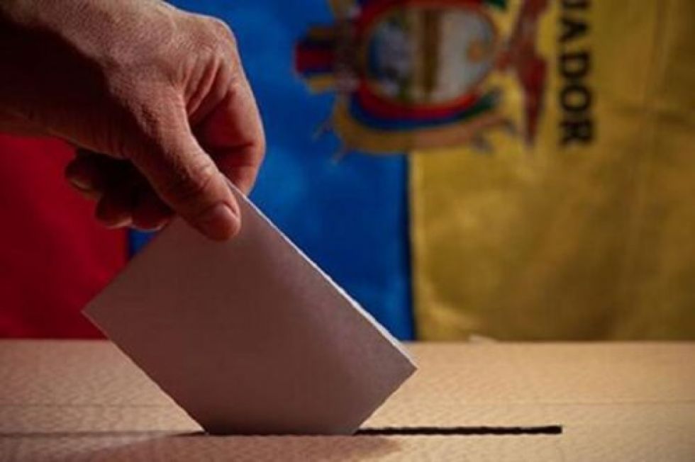 Ecuador: acreditan 1.500 observadores para comicios