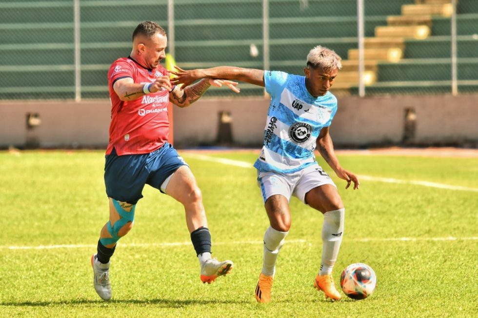 Wilstermann suma un empate  en la última jugada del partido 