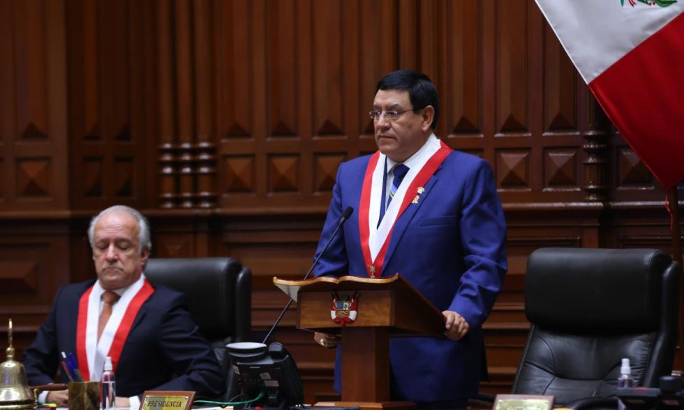Perú, una vez más, en su laberinto político – legal - legislativo