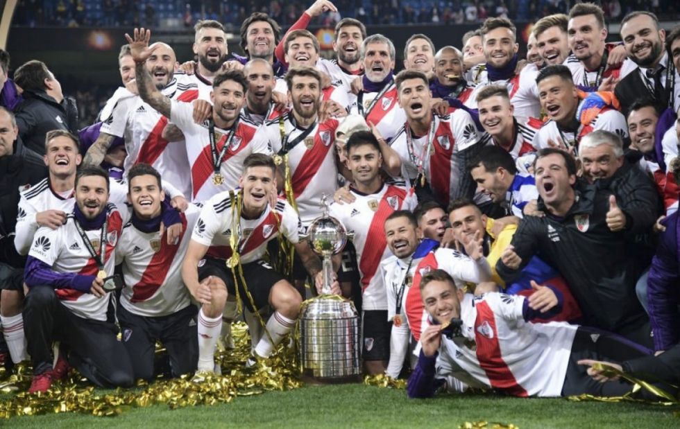Sorpresa: Un importante campeón con River en Madrid ficha para Racing