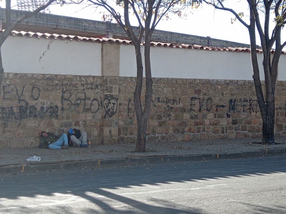 Estadio IV Centenario: Denuncian inseguridad por presencia de bebedores consuetudinarios