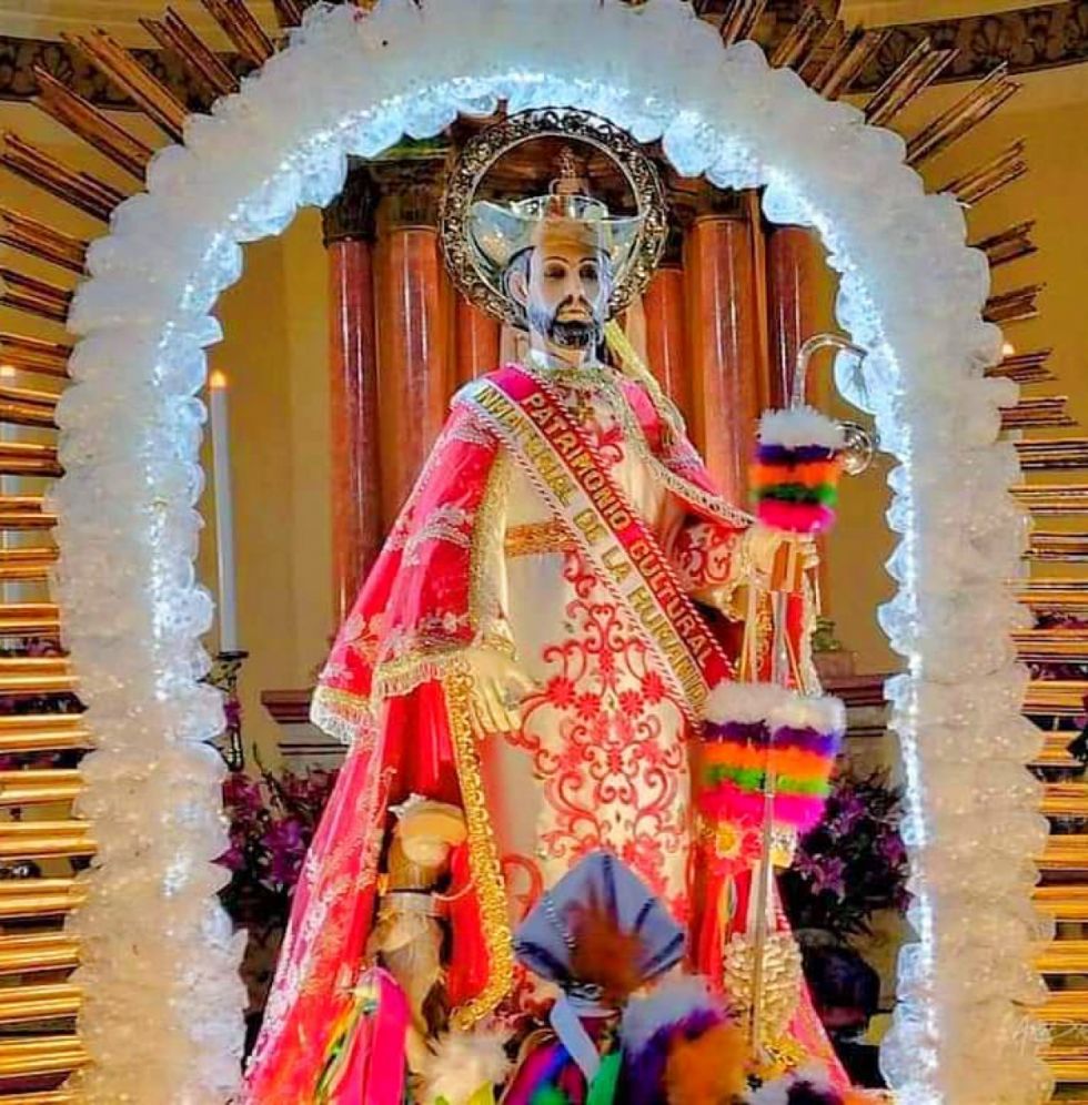 San Roque: La imagen del santo es noticia internacional por "cerrar los ojos" en una procesión