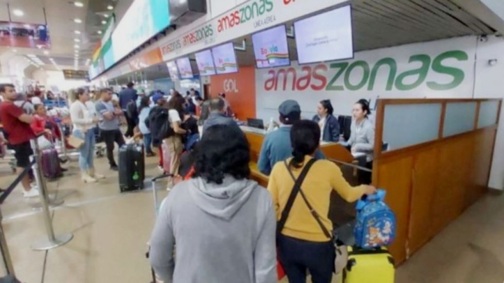 Sala Constitucional admite amparo en favor de Amaszonas y ordena a la DGAC suspender sus medidas