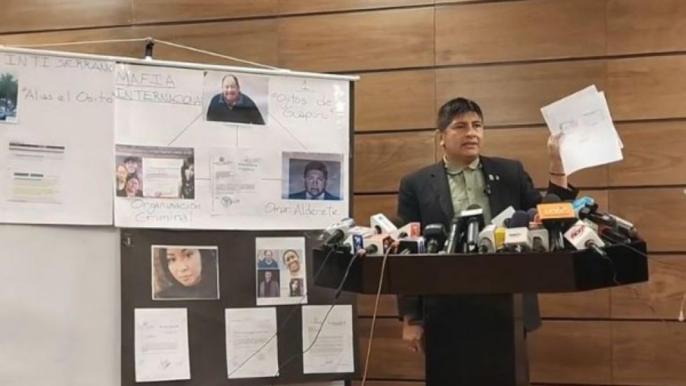 Piden orden de aprehensión contra la hija de Achacollo por viabilizar pasaporte a Marset