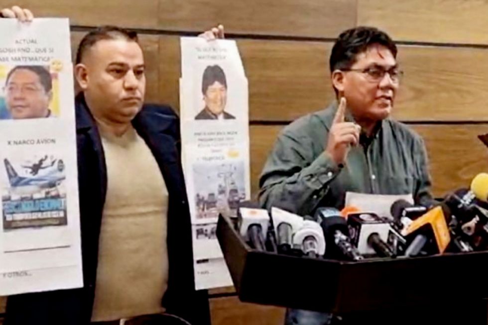 ‘Evistas’ fustigan a Lima; lo critican, fiscalizan y le advierten con ‘cientos de abogados’