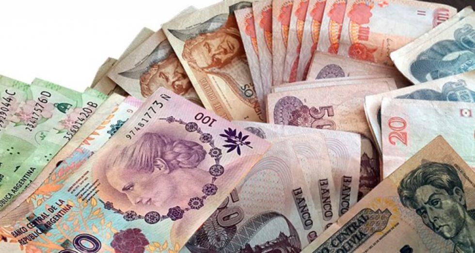 Tarija: Economista señala que posible “dolarización” en Argentina generará desempleo e inflación en Bolivia