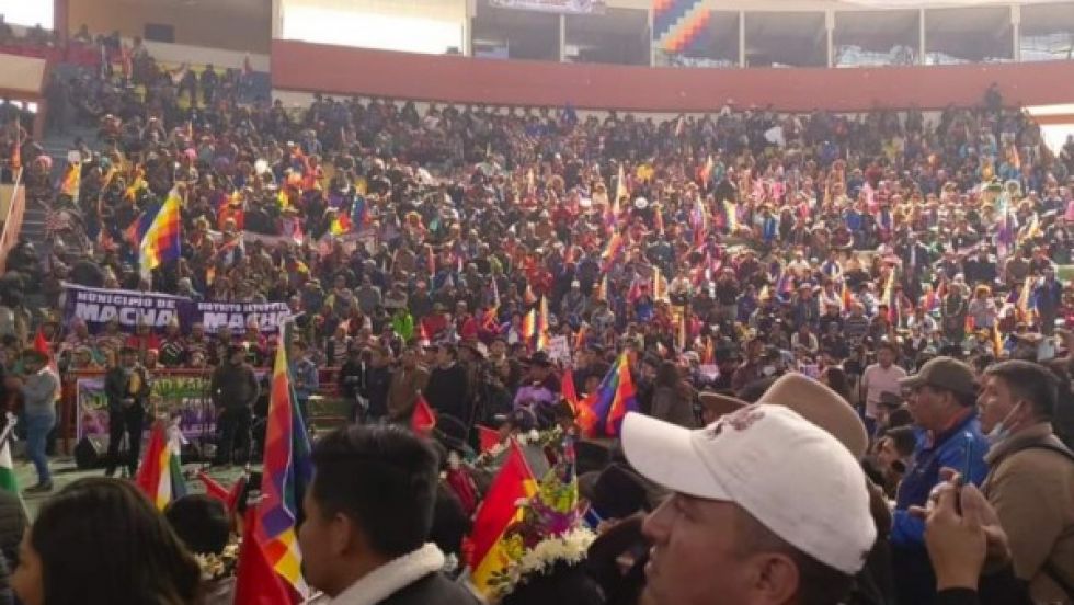 Evo llama al congreso campesino a cerrar filas frente a la traición y divisionismo