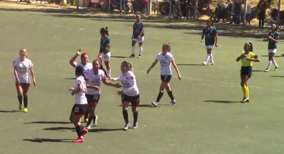 Simón Bolívar Femenina: Tomayapo y Astor disputaron la primera semifinal en Tarija