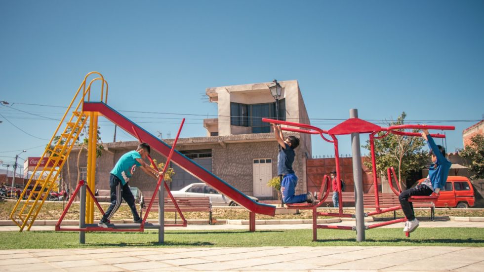 Basural fue convertido en una plaza en el barrio San Bernardo