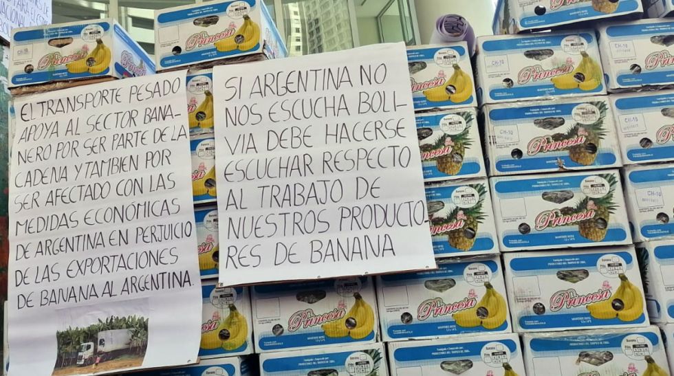 Bananeros no pueden cobrar $us7 millones que les deben de Argentina; piden al Gobierno hacerlos respetar