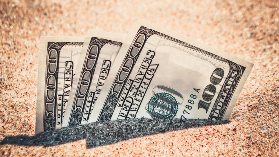 Exejecutivo del FMI: No se puede confiar en el dólar
