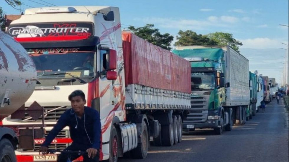 Transporte pesado pide procesar a bloqueadores