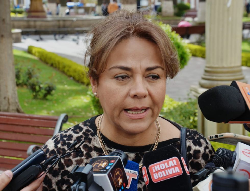 Designan nuevas autoridades para el HRSJD y el Materno