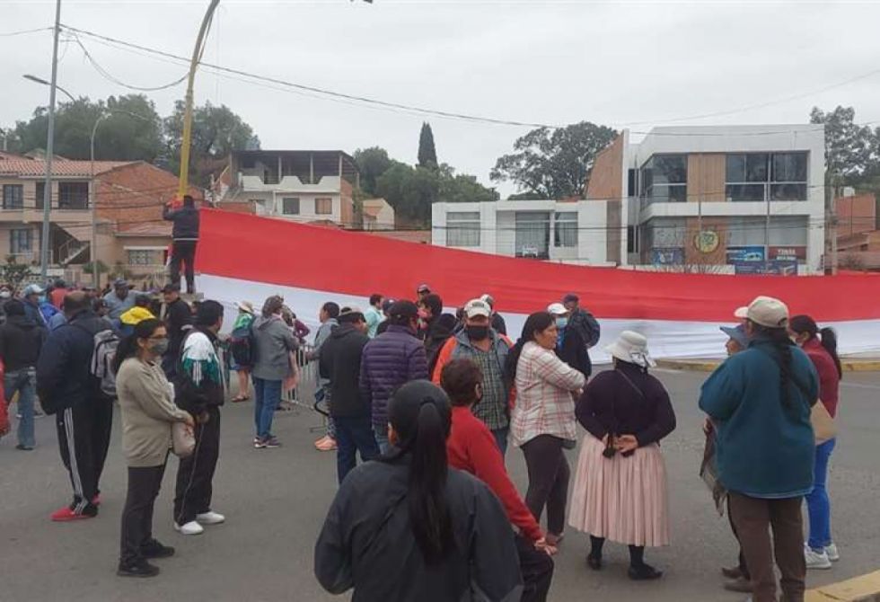 Tarija: Campesinos fijan esta semana si acatan el bloqueo nacional