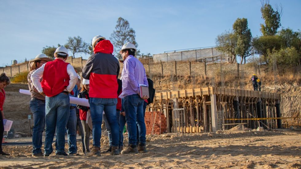 Supervisan la construcción del Colegio “Eulogio Ruiz”