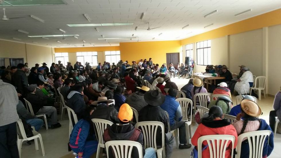 La CSUTCB mantiene el bloqueo para el lunes, Tarija se desmarca
