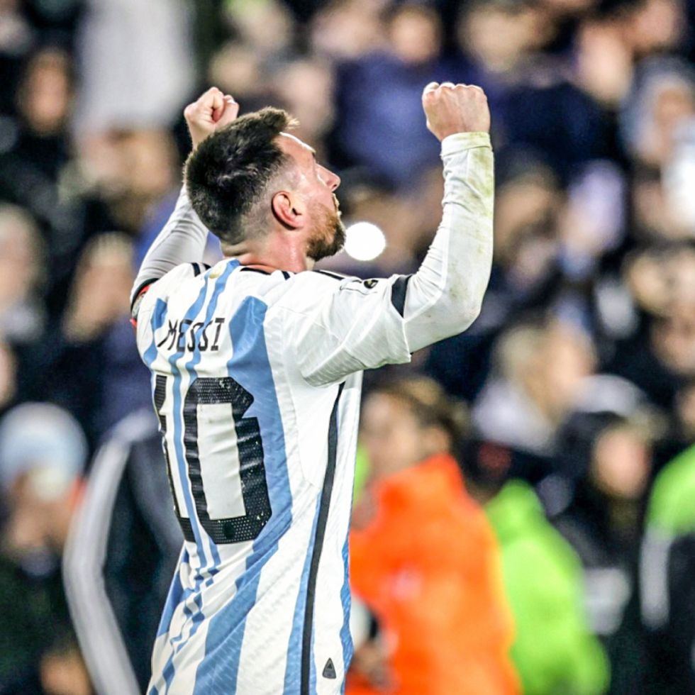 Con un golazo de Messi, Argentina le ganó a Ecuador 