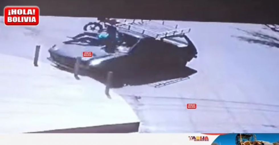 Motociclista resulta herido tras fuerte accidente con una Brasilia en Tarija