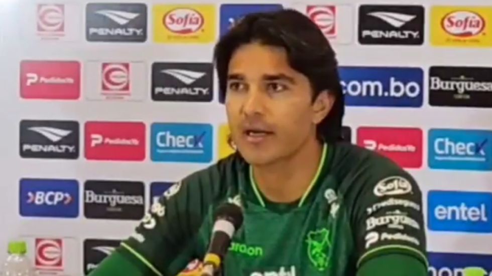 Martins estalla en conferencia: “No podemos apoyar a dos selecciones” (VIDEO)