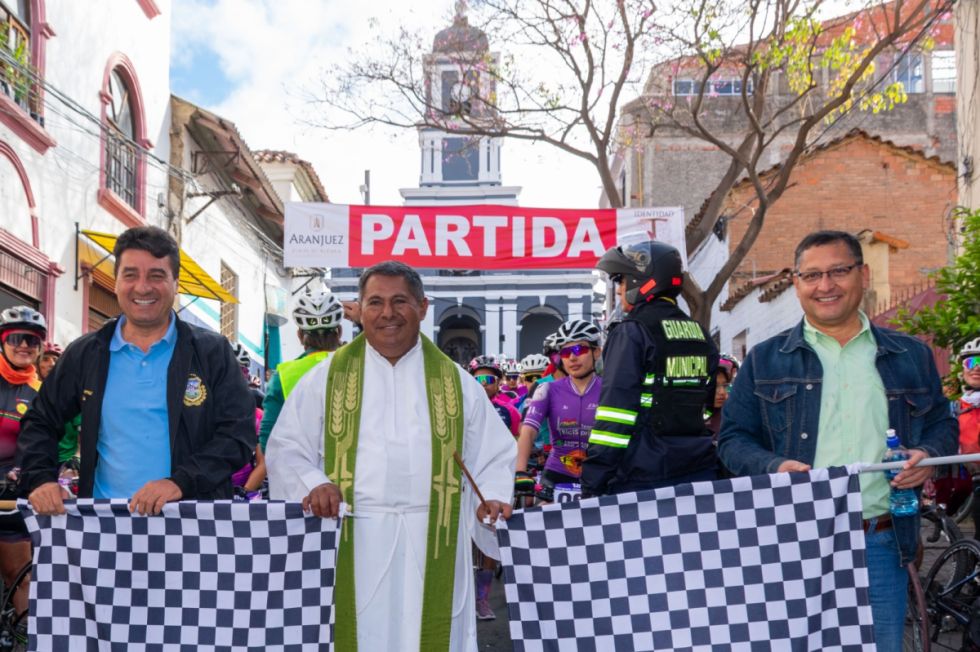 Gobernación brindó su apoyo a los competidores de la Carrera Ciclística San Roque Chaguaya