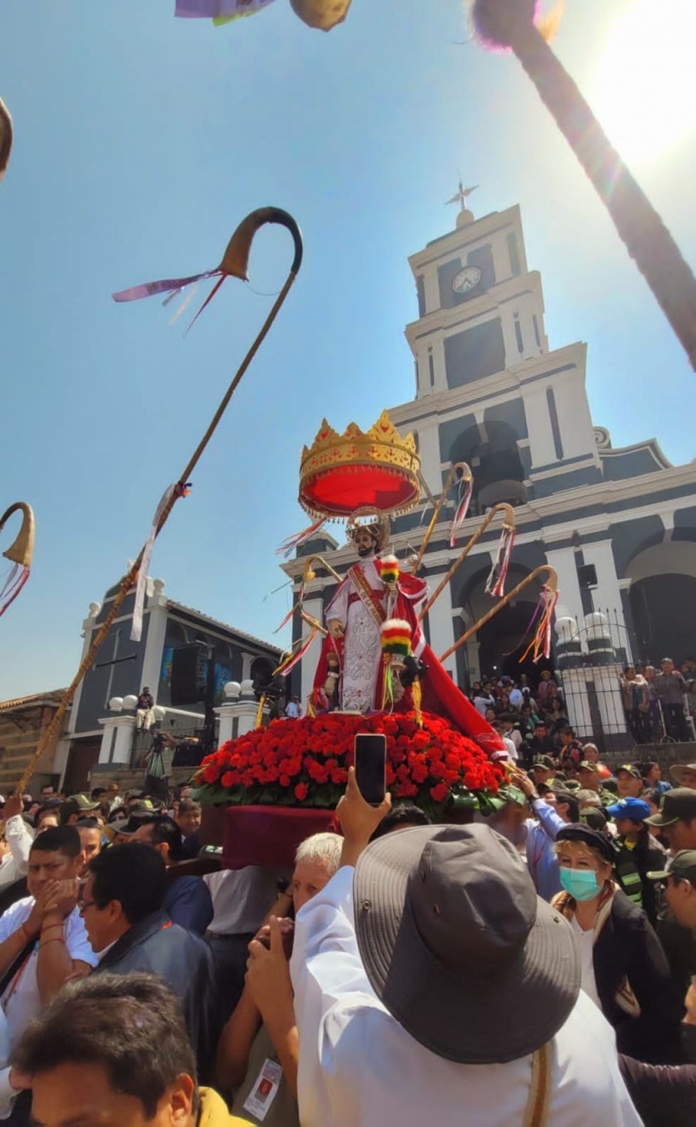 Más de 8 mil chunchos despiden a San Roque en el encierro de la Fiesta Grande de Tarija