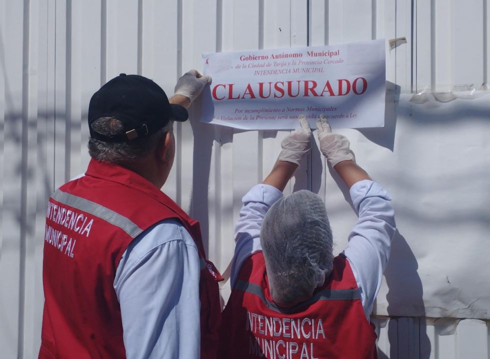 Detectan problemas de higiene y productos vencidos en panaderías de Tarija