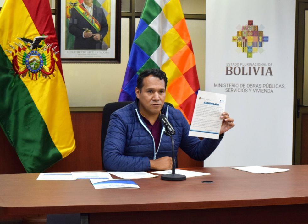 Tras denuncias, ATT investiga alza de precios en Boliviana de Aviación y Ecojet