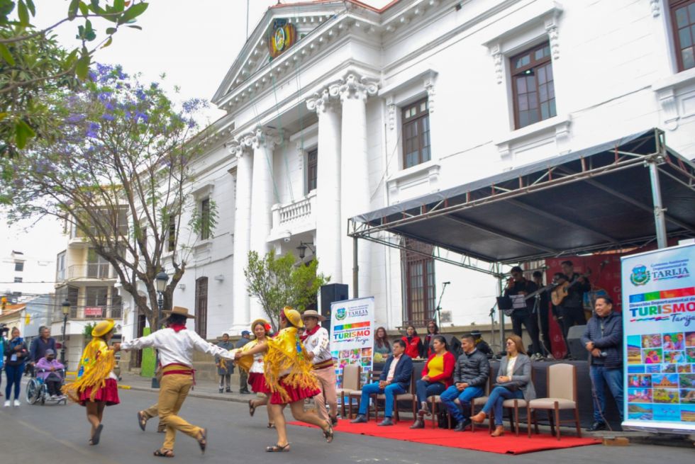 Gobernación realizó la primera Feria Departamental Turística en el Día Internacional del Turismo