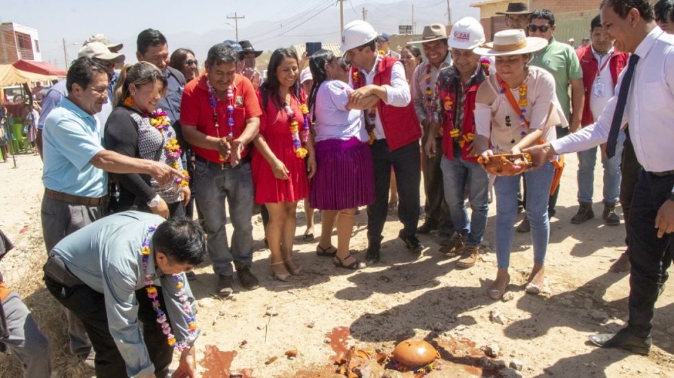 Barrio Santa Rosa recibe sistema de alcantarillado 