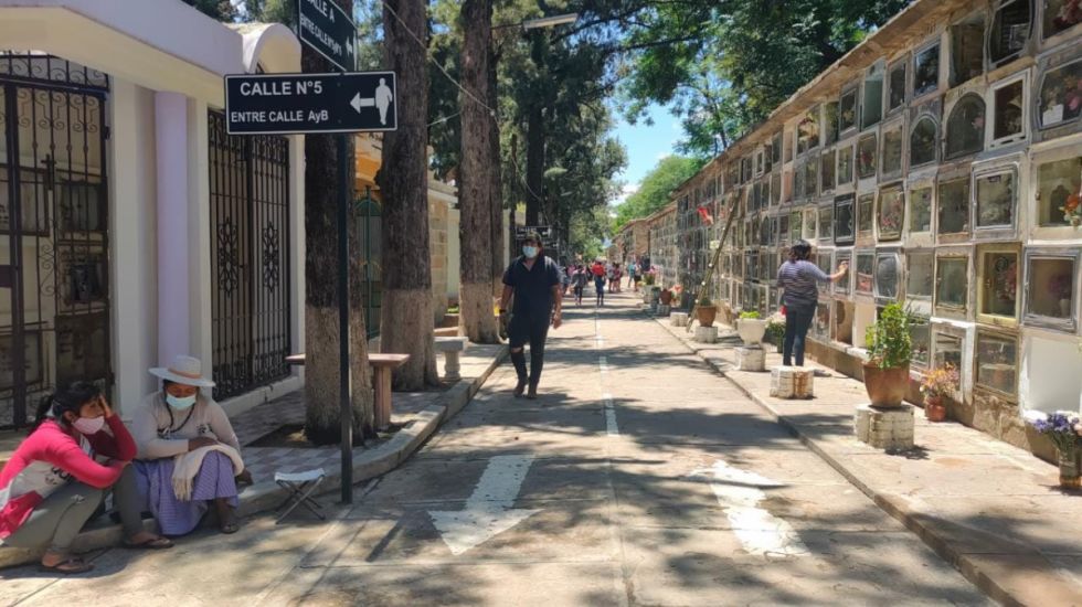 Tarija: Prevén una inspección técnica en el Cementerio General