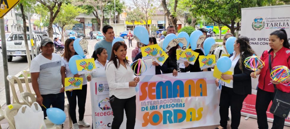 Gobernación celebró el Día de la Persona Sorda a través de una caminata y feria educativa