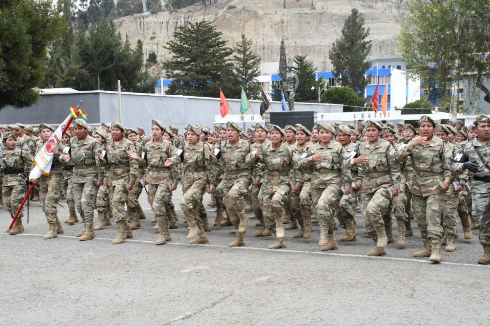 FFAA licencia a 20.658 premilitares en Bolivia
