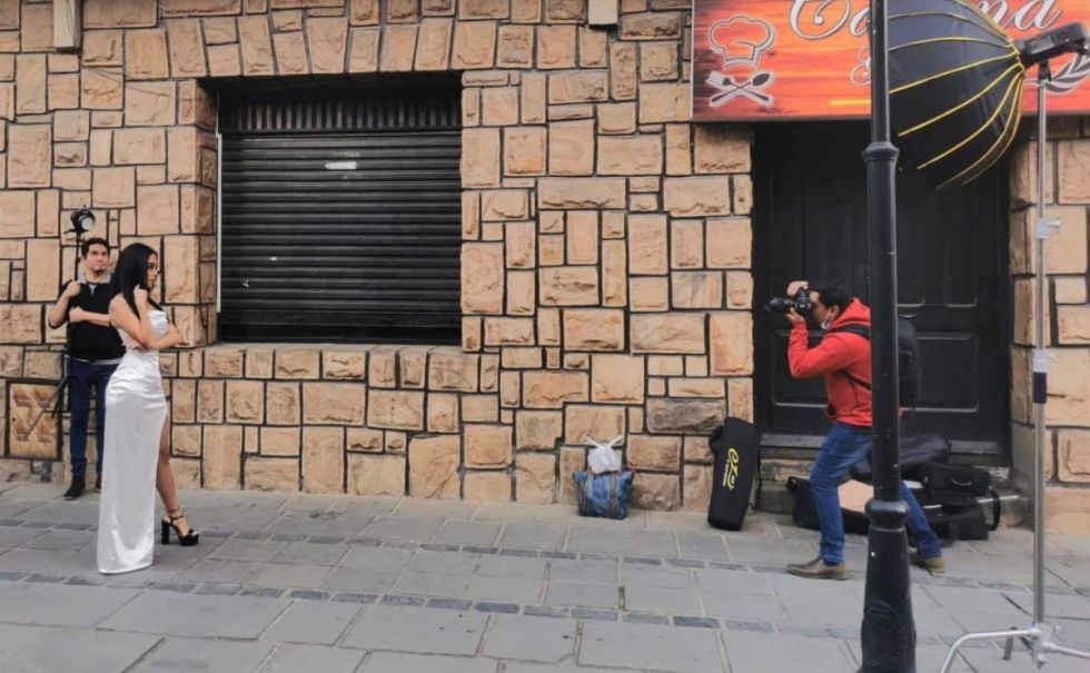 En una producción