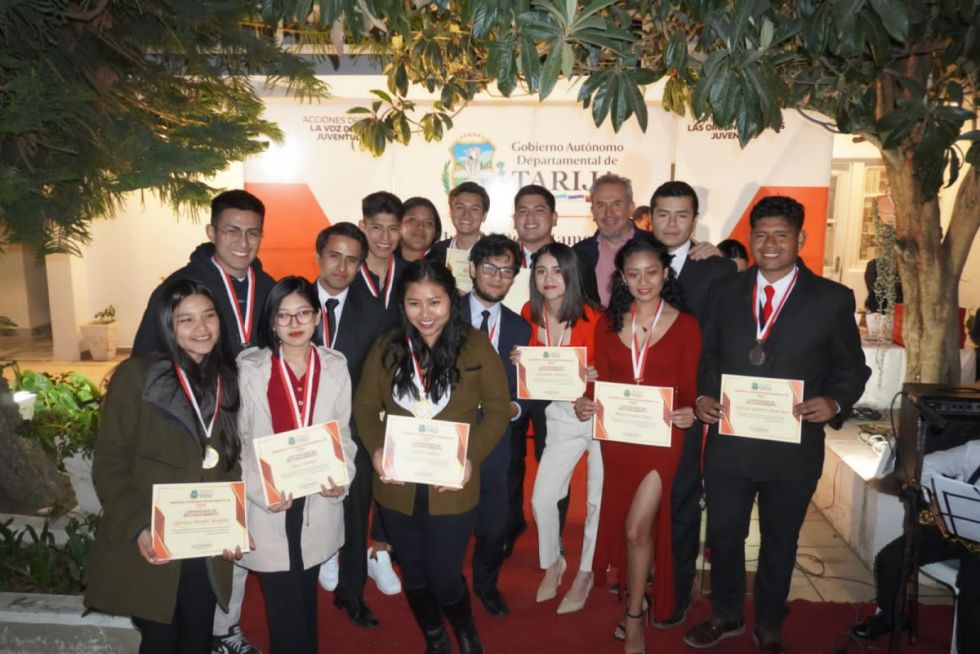 Gobernación desarrolló la entrega del “Premio Joven” en el Castillo Azul 