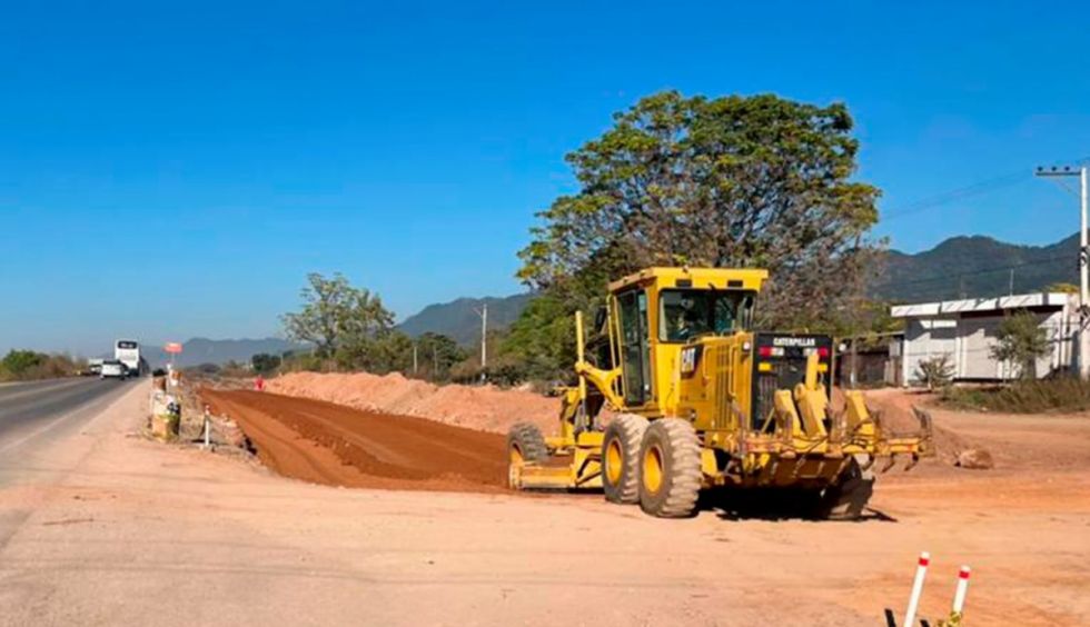 Yacuiba: Hasta fin de año la EBC concluirá el pavimento en la doble vía