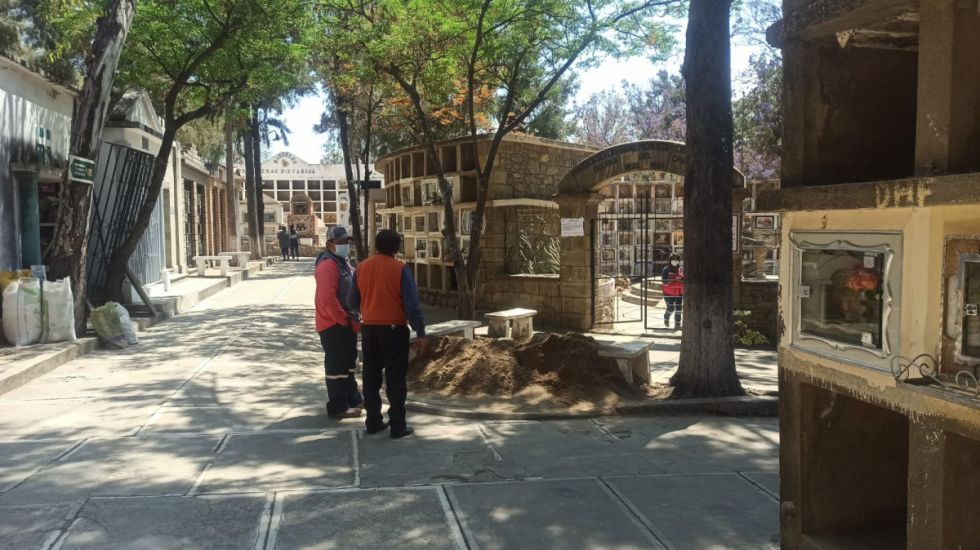 Alcaldía de Tarija analiza propuestas para emplazar el nuevo cementerio 