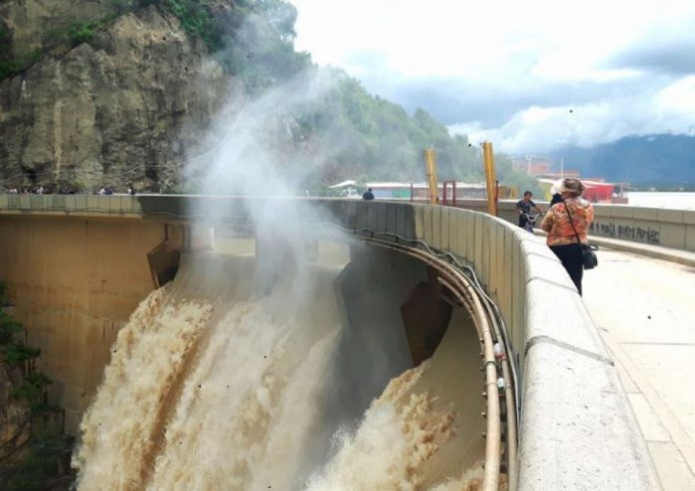 San Jacinto: Tranca es para el transporte pesado 