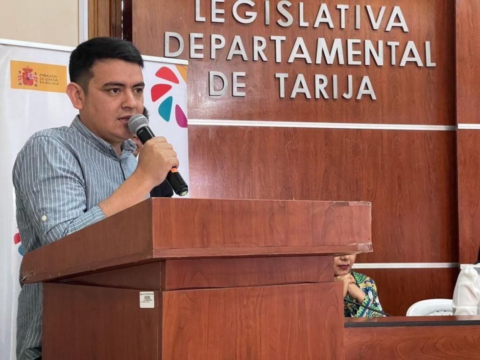 Denuncian a Barca por acoso laboral, en la ALDT lo niegan