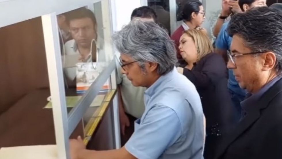 Evistas formalizan denuncia penal contra el hijo del presidente Arce en la Fiscalía de Sucre