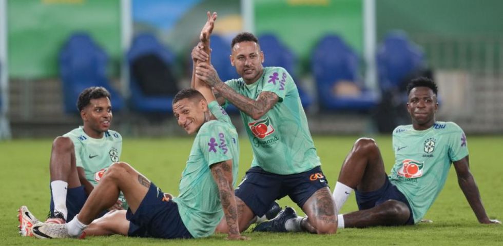 Escándalo en Brasil: Neymar y Vínicius de fiesta
