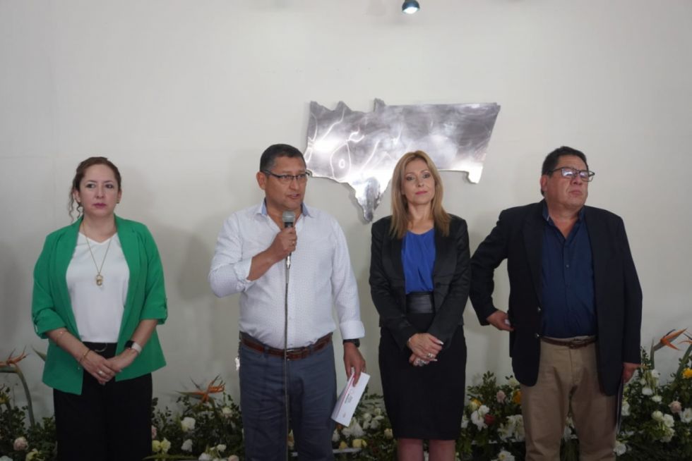  Gobernador de Tarija inaugura rueda de negocios para impulsar emprendimientos locales