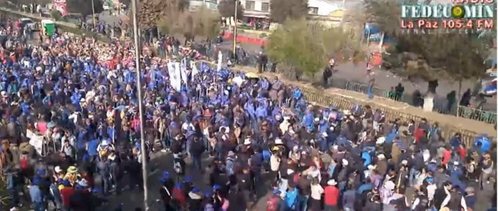 Organizaciones sociales comienzan a llegar a El Alto para el gran cabildo