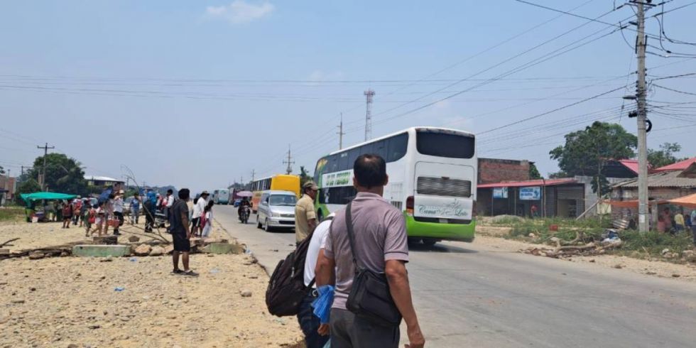 Levantan bloqueos en el Chapare y la ruta Santa Cruz - Cochabamba queda expedita