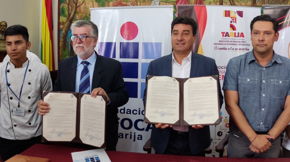 Alcaldía e Infocal firman convenio para pasantías 