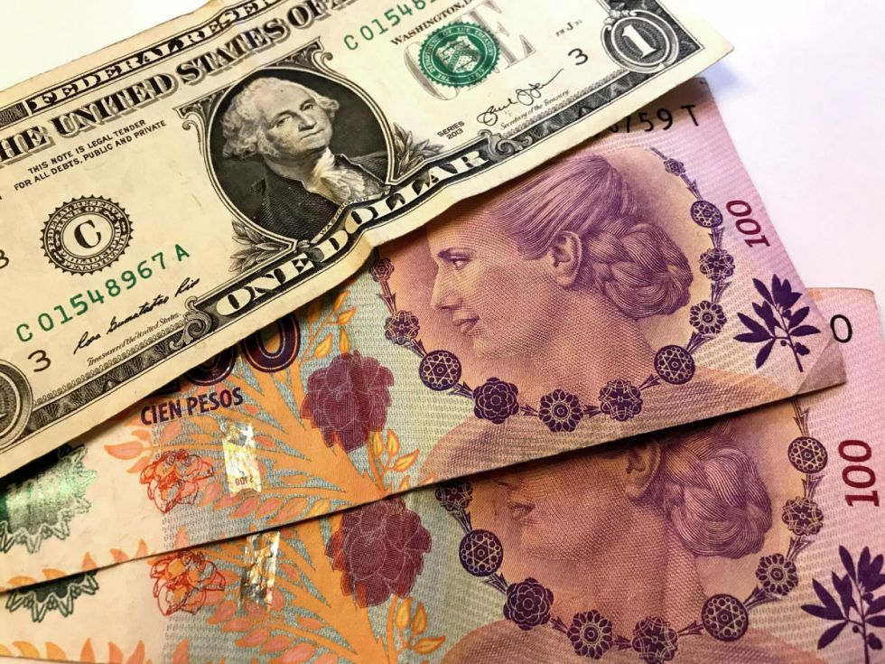 Romero: Se va a devaluar el peso argentino, no importa quién gane