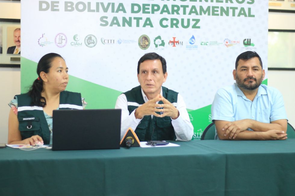 SIB brinda recomendaciones para cuidar la salud por la intensa humareda en Santa Cruz