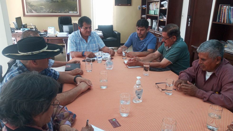 Gobernación sostuvo reunión con dirigentes de la Asociación del Adulto Mayor de Cercado sobre la canasta alimentaria