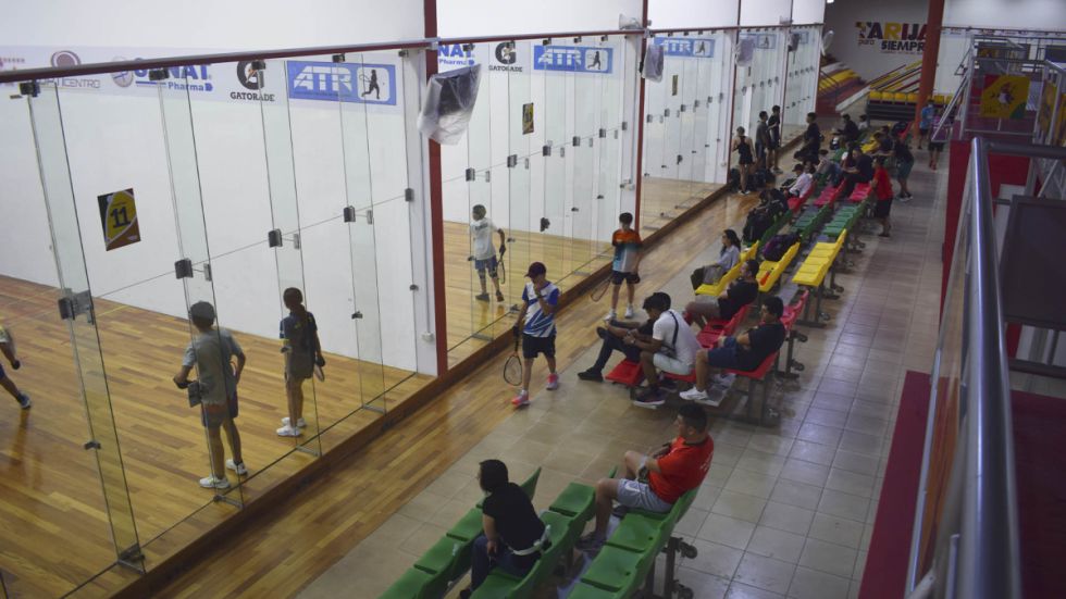 Mundial de Ráquetbol: Jornada de entrenamientos con intenso movimiento en Tarija