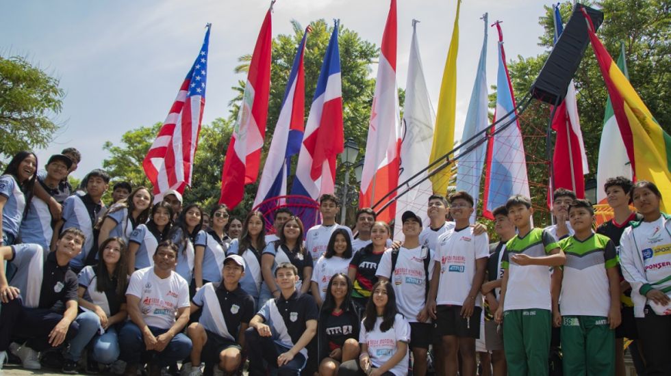 Delegaciones de 13 países inician el Mundial de Ráquetbol Junior 