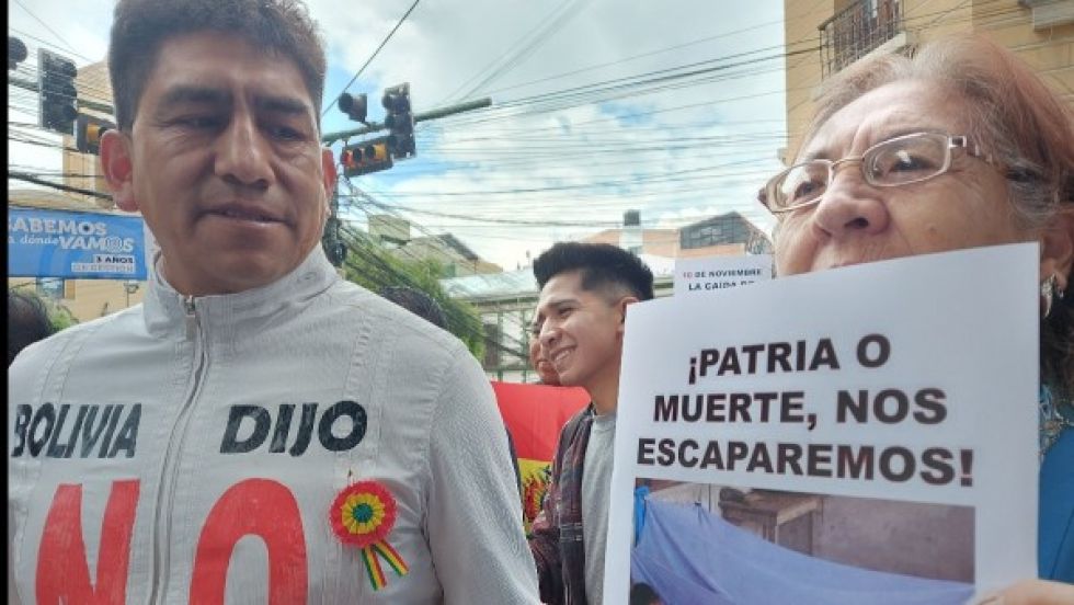 Plataformas del 21F advierten al TSE que "ni se atreva" a habilitar a Evo para los comicios de 2025